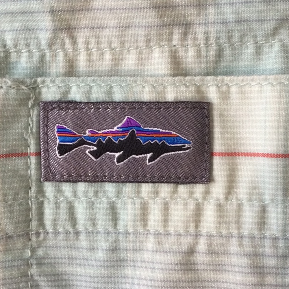 Patagonia Casual Button Down Shirt - Cream with Multicolor Logo